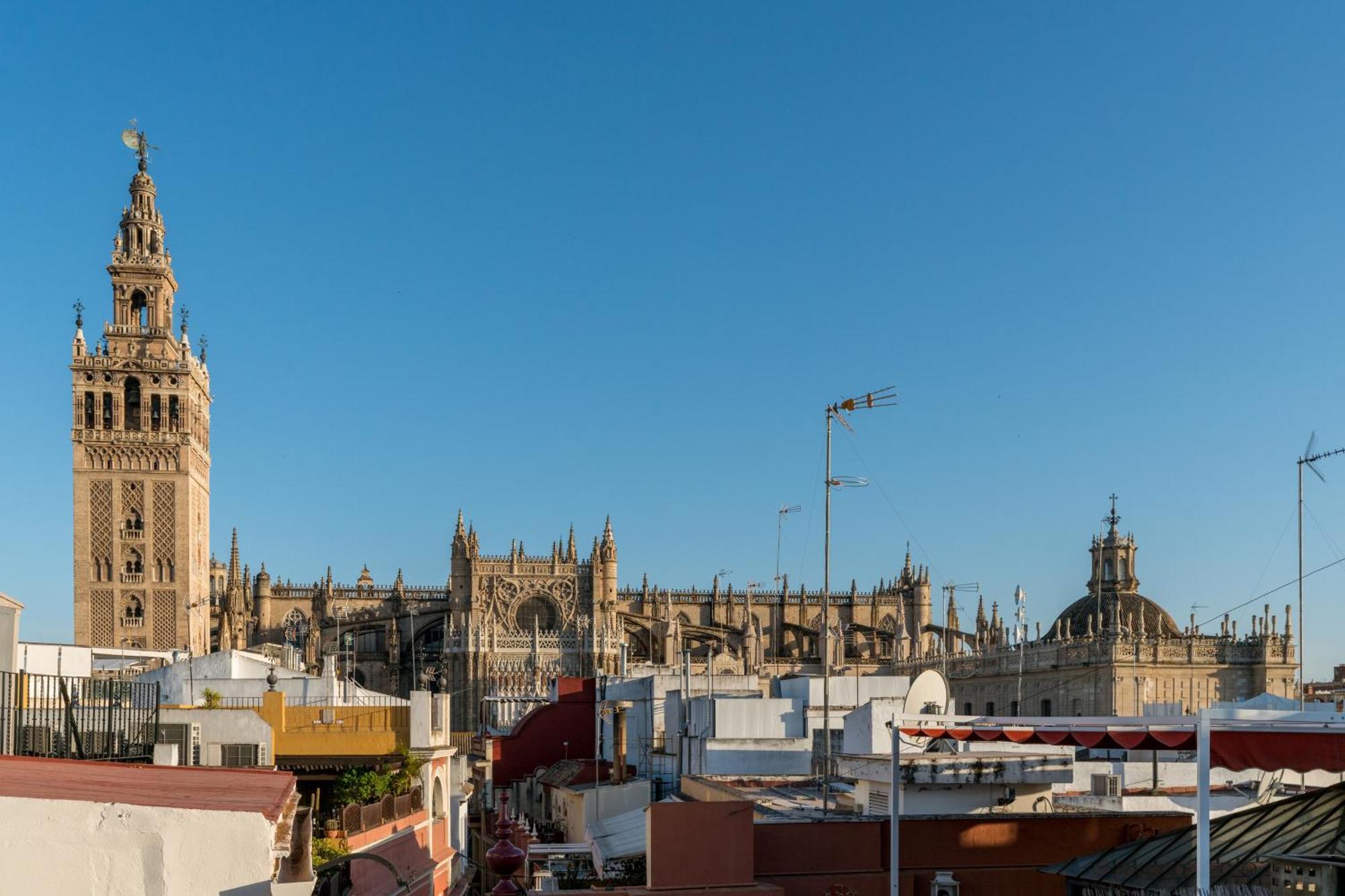Numa Seville Alegre Екстер'єр фото